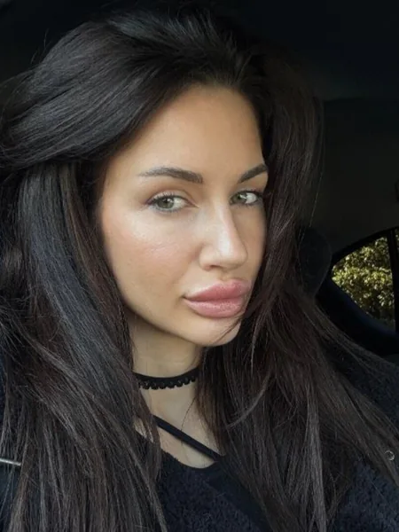 Victoria Rose