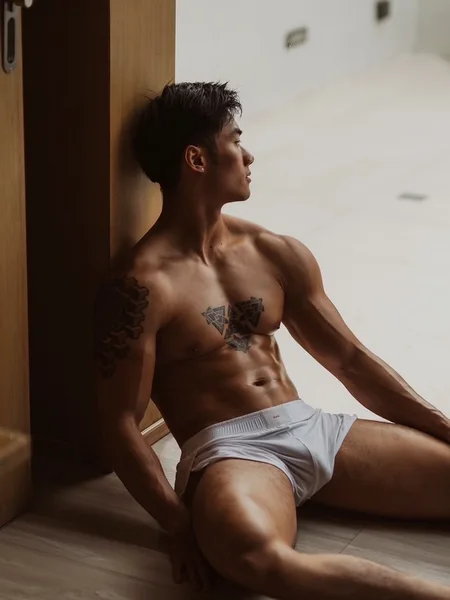 WingHong Tang
