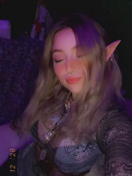 Violet pixie