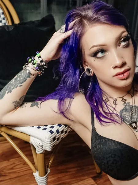 ⛓Violet Reign⛓
