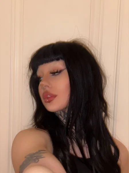 Violet rose🖤🥀