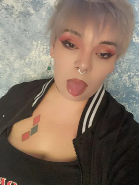 Venomwithinher