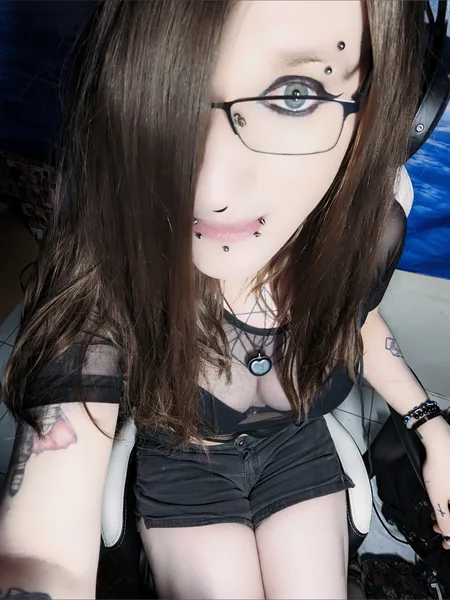 V