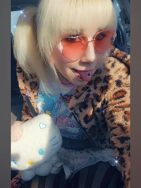 👽B33.W3!RD👽