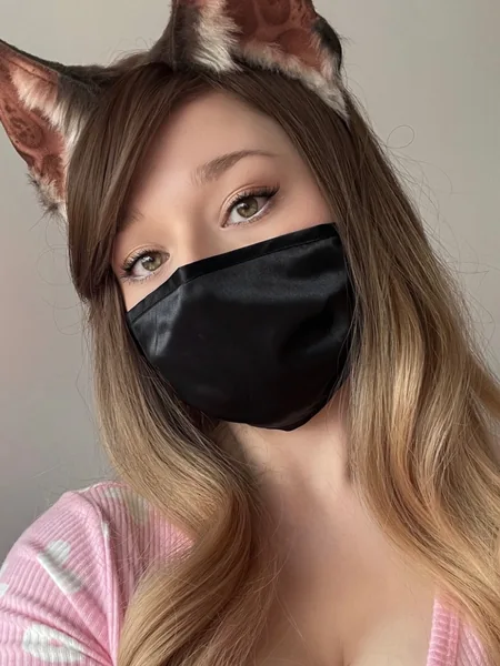 White Foxxy