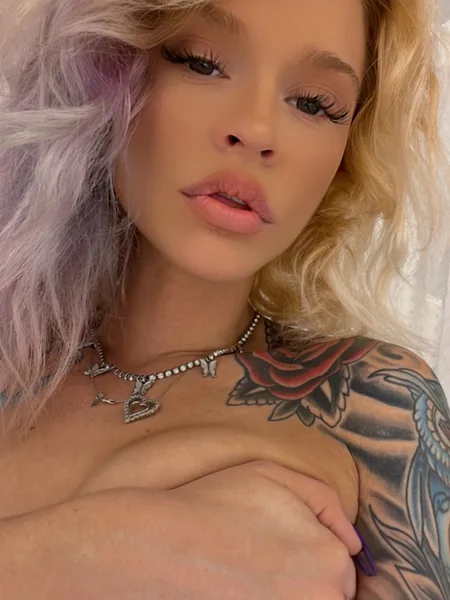 Sexy Kitty 🐱