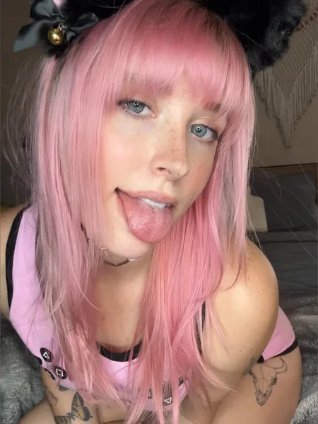 Willow’s secret 💋 Your Girl next door avatar