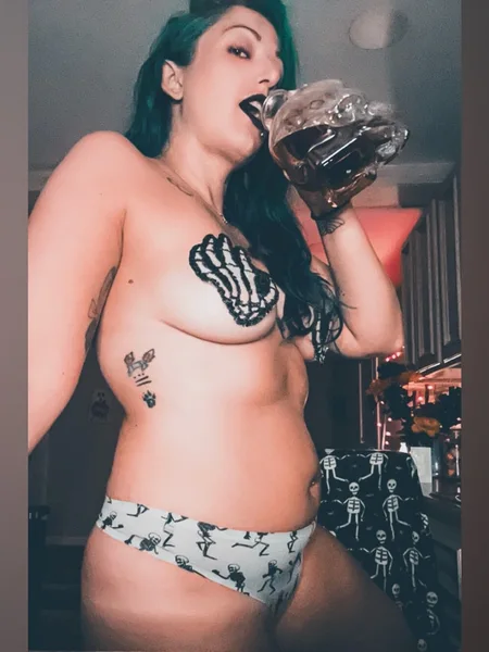 Alice aka TittyTots