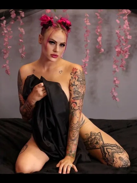 The Alt Wife Next Door