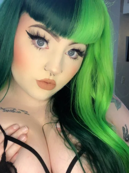 Jade 🖤