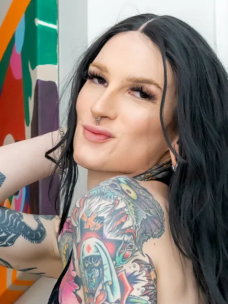 Vampire Vixen 😈 avatar