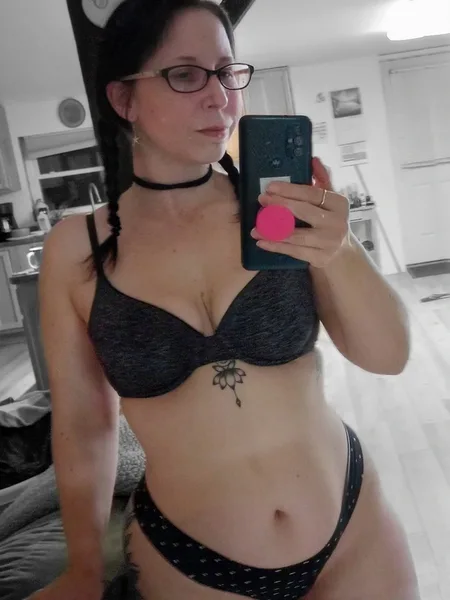 ShortnCurvy