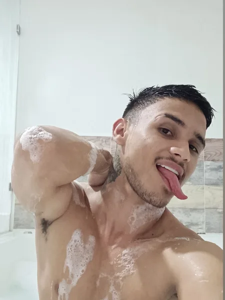 Yan Mickey
