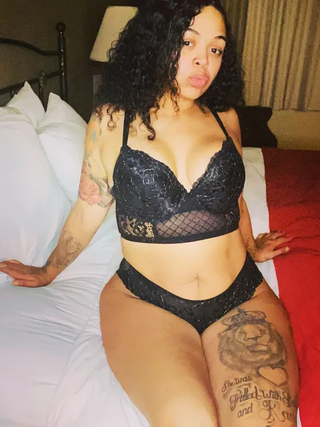 Yasmine 😻💎💦