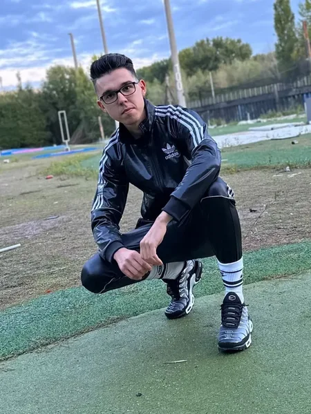 YoungMaster1996
