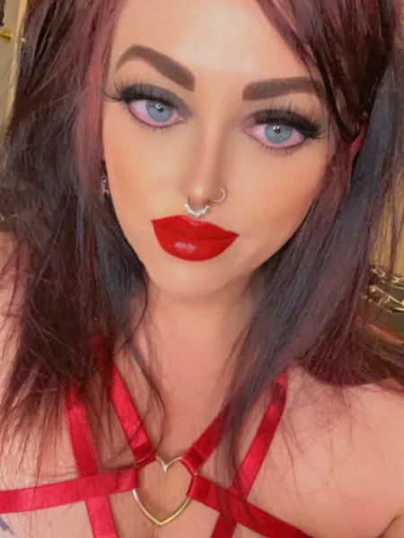 YourBigTiddieGothGF