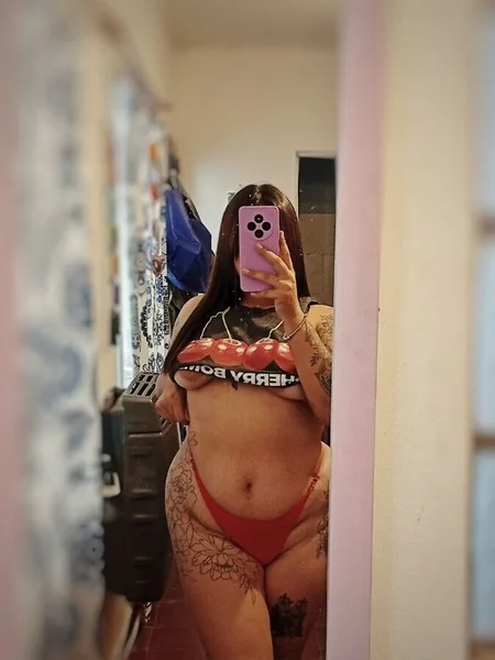 Tattooed Latina 🖤🔥