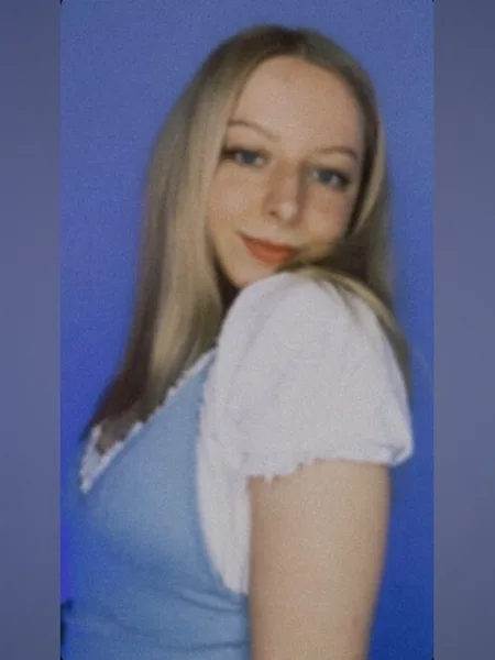 ⌐╦╦─ zuzi