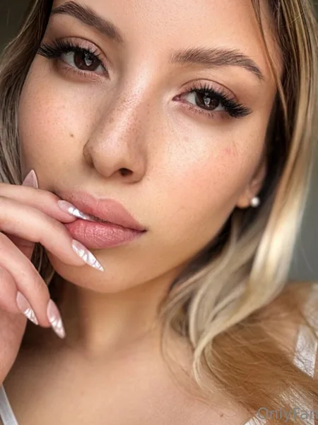 Zara💖
