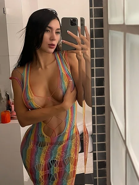 Zoe Cruz 🌸